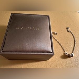Bulgari B.Zero1 bracelet in white gold, M/L with original packaging.